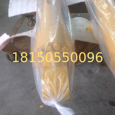 Komatsu PC300-6 , PC300LC-6 bucket cylinder, 207-63-02130 , 207-63-X2130 ,   207-63-02131 , 207-63-02531 , 207-63-X2531