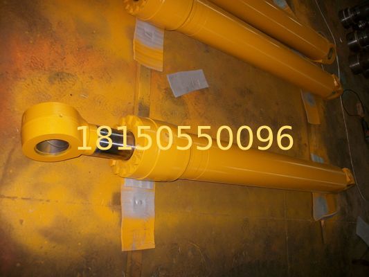 707-01-XP251 Komatsu PC800-8, PC800SE, PC850-8, PC850SE Armzylinderröhre ID185 Schlag 1610mm